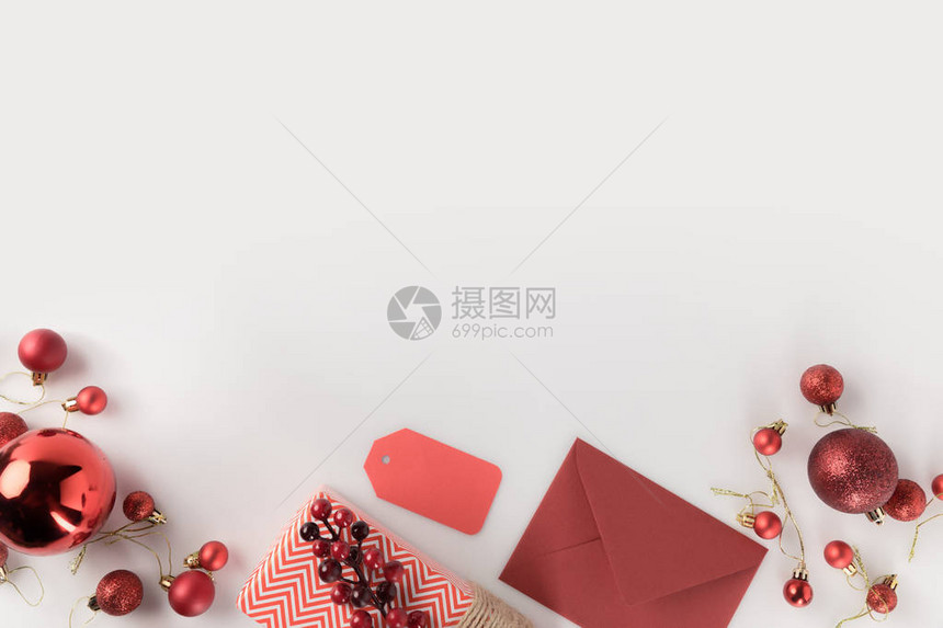 红色圣诞节装饰的顶视图图片