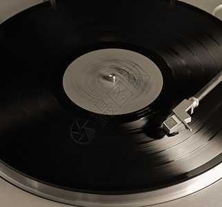 老式黑胶唱片播放器棕褐色图片