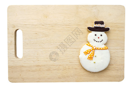 木板上的雪人饼干图片