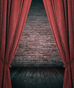 有红色窗帘的旧房间背景图片