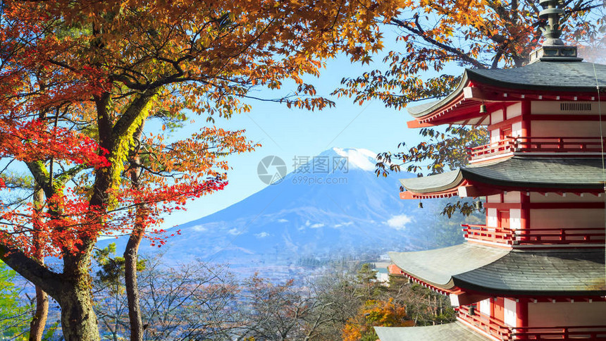 富士山秋天的成像配着红色的图片