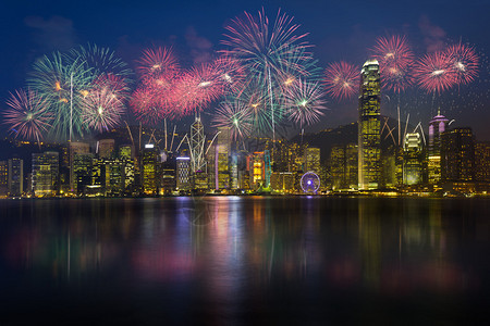 香港维多利亚港的烟花图片