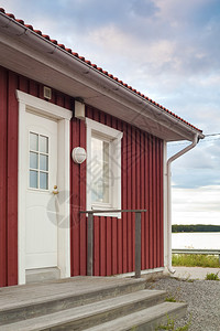 芬兰渔家典型的传统房屋背景图片