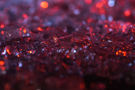 抽象红色和紫色晶体纹理背景图片