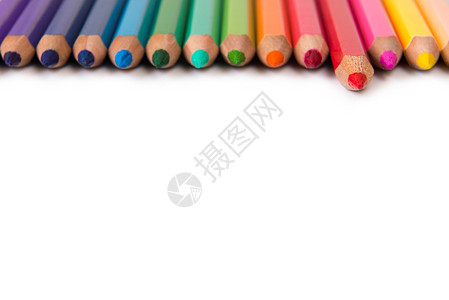 以红铅笔为重点的彩色铅笔谱图片