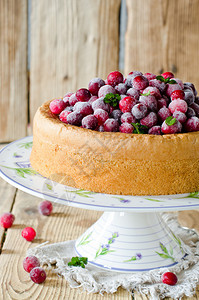 小红莓海绵蛋糕图片