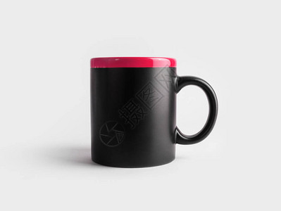 喝咖啡或茶的黑杯和红杯式装反图片