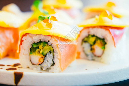 关于寿司日本食品风格彩色过滤处理的图片
