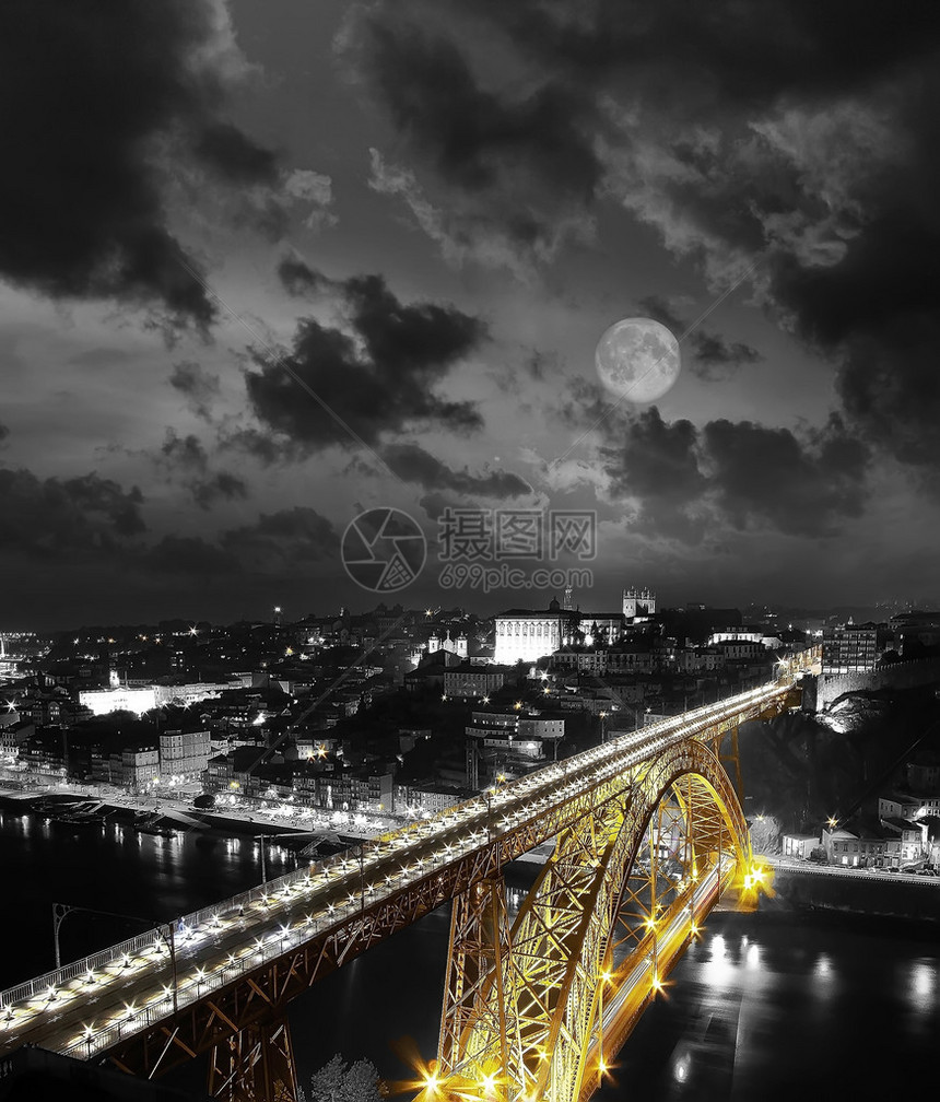 月圆金桥以单色背景图片