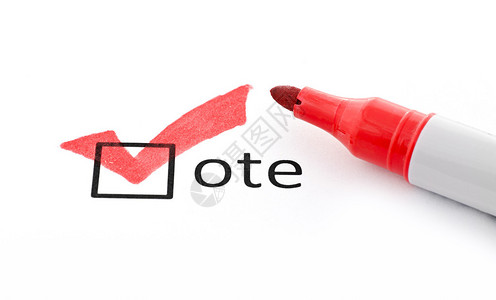 投票复选框上的红色复选标记选民登记和参与选举或投票红色共图片