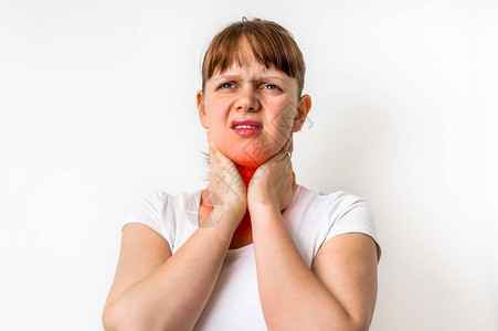 喉咙痛的女人握着喉咙痛身图片