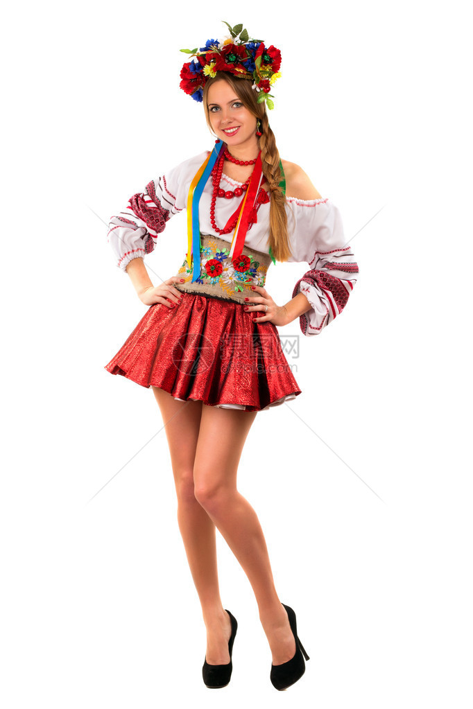 穿着乌克兰民族服装微笑的年轻女图片