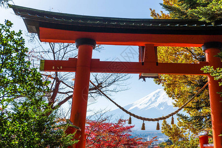 日本寺庙和富士山图片
