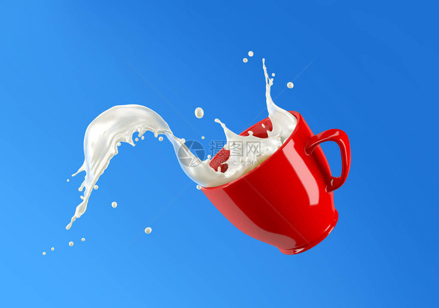 红色杯子和奶水一起跳跃孤立于蓝色背景图片