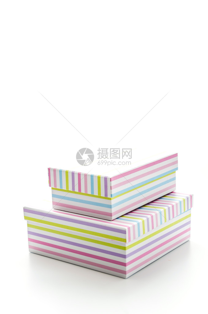 礼品盒上白色孤立图片