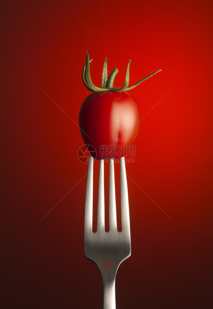 叉口番茄图片