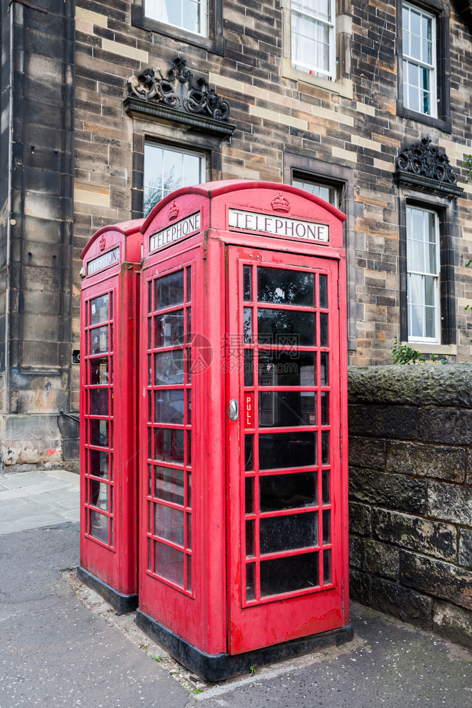 英国苏格兰爱丁堡经典红色英国电话图片