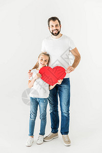 父亲和女儿快乐带着红色的心脏符号图片