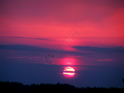 夕阳和红粉色的夕阳图片