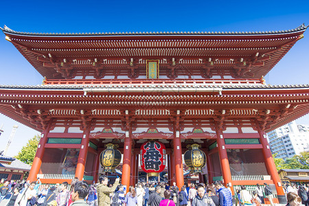 晴空万里的浅草神社图片