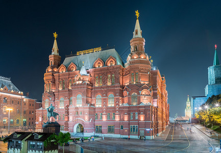 历史博物馆和元帅Zhukov雕像夜幕图片