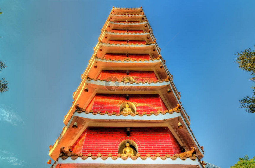 香港十万佛寺庙的塔图片