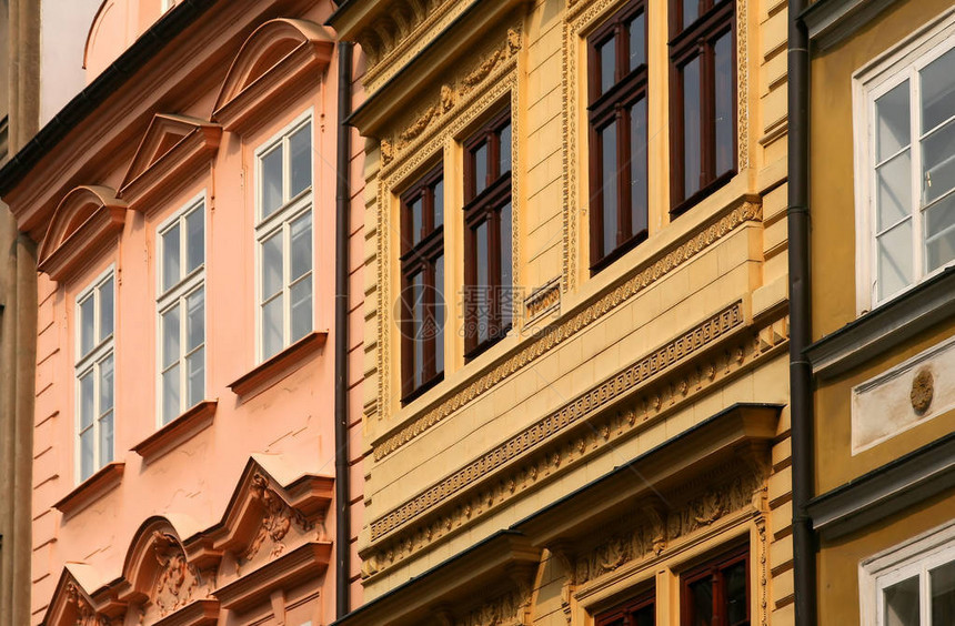 布拉格老城的建筑立面图片