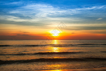 暹罗湾海岸美丽的日落图片