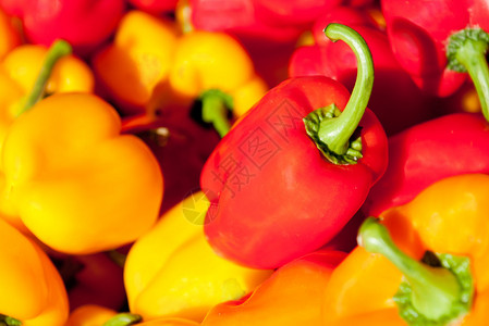 红辣椒蔬菜和黄甜辣图片
