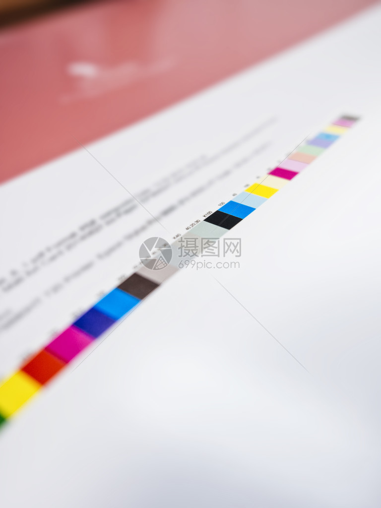 数字印刷上的彩色图表DigitalP列图片