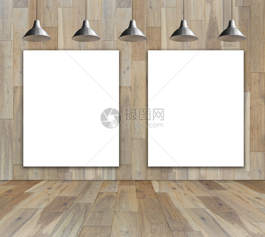 木墙上带限灯的空白框架图片