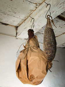 传统家用火腿和香肠在克罗地亚被称图片