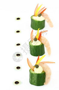 黄瓜夹虾和辣椒的手指食物图片