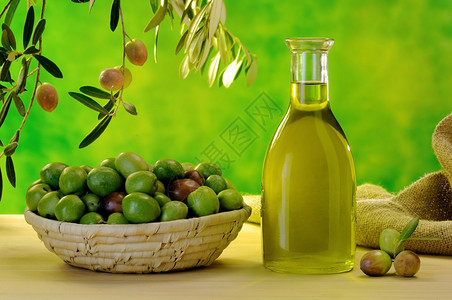 西里乡村的典型特级初榨橄榄油背景图片