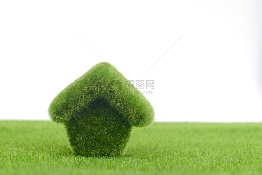 草地上的绿草屋符号图片
