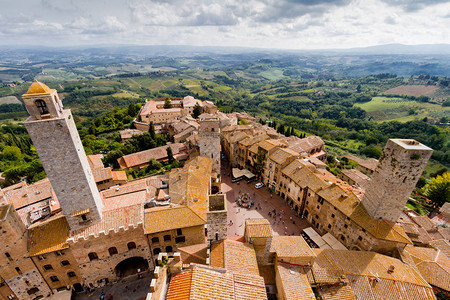 艾尔莎SanGimignano是意大利托斯卡纳省锡耶纳省一个小型的中世纪背景