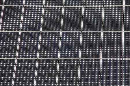 太阳能电池板使生产清洁图片