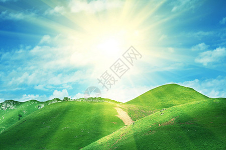 夏日青山背景图片