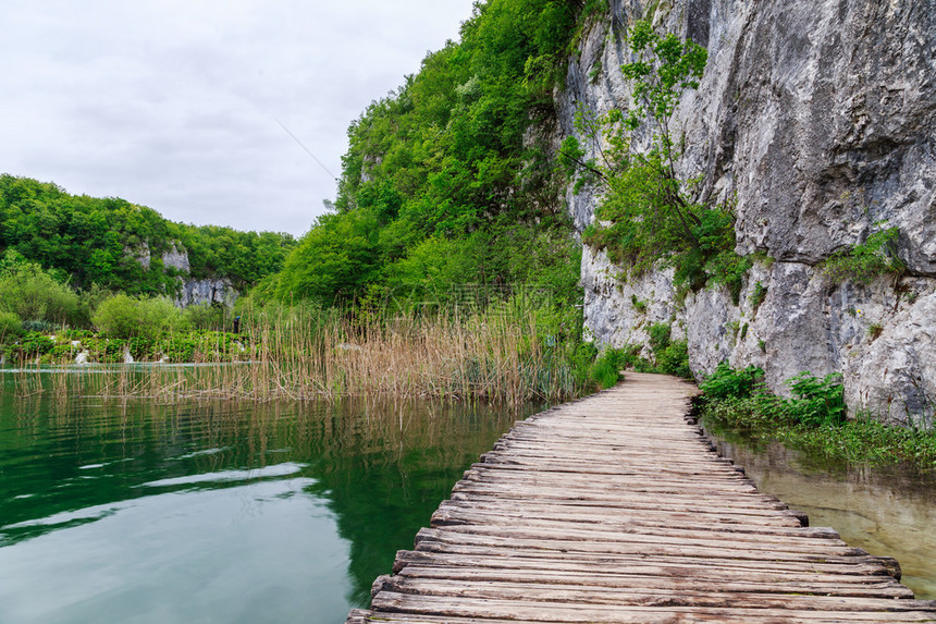 克罗地亚Plitvice公园的Wo图片