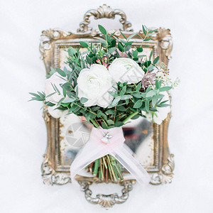 美丽的新娘婚礼花束图片