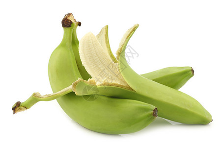 新鲜的未成熟香蕉和白底剥图片
