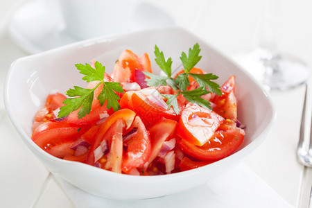 新鲜欧芹番茄沙拉图片
