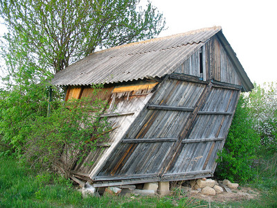 被废弃的木屋旧老木图片