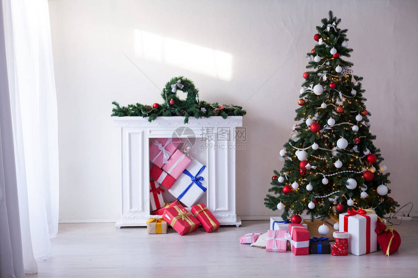 圣诞树与礼物节日灯图片