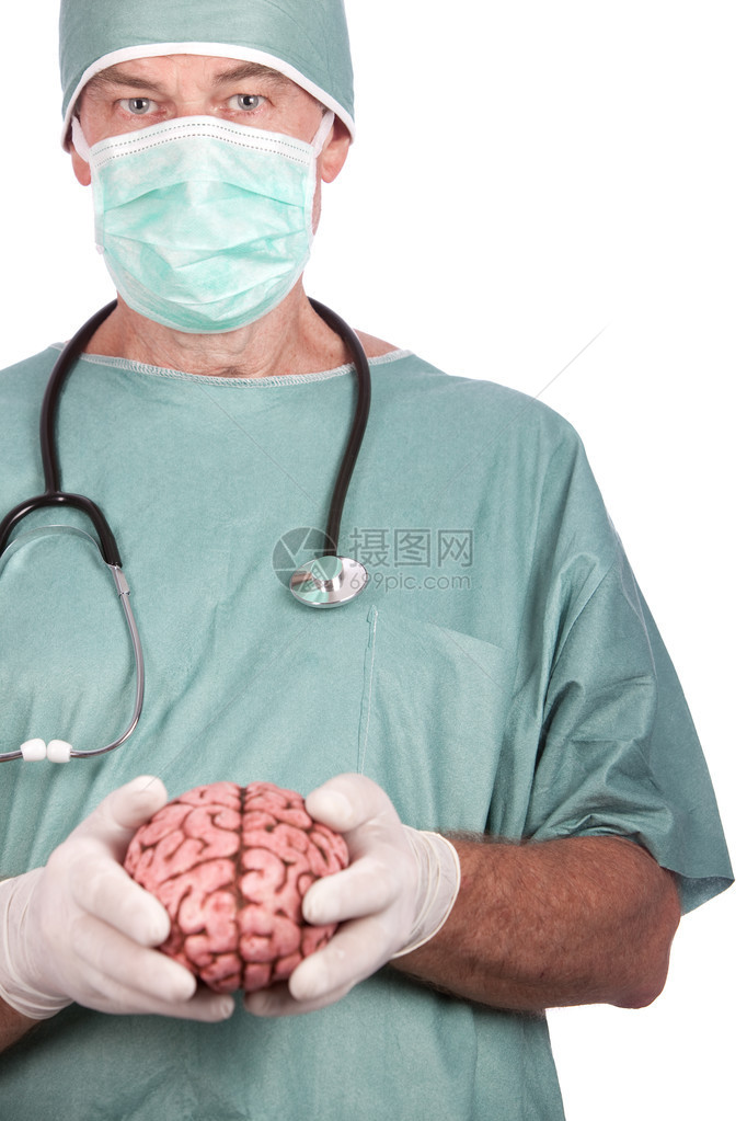 一个60岁的外科医生持有一个脑部孤图片