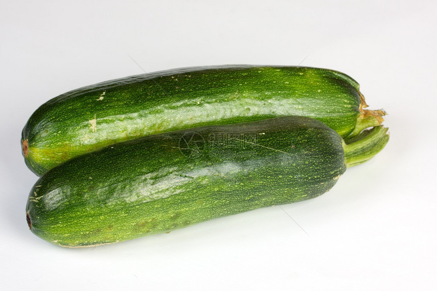 Zucchini孤立图片