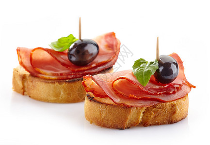 西班牙食粮塔斯加塞拉诺肉橄榄和图片