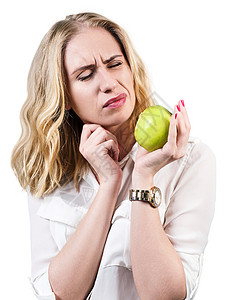 有绿苹果的女人感觉牙膏是因为有敏感的口香糖图片