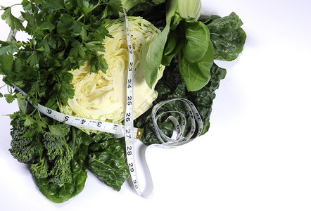 健康饮食与绿叶蔬菜的健康食品图片