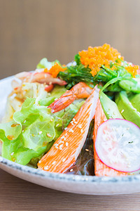 日本海鲜沙拉图片